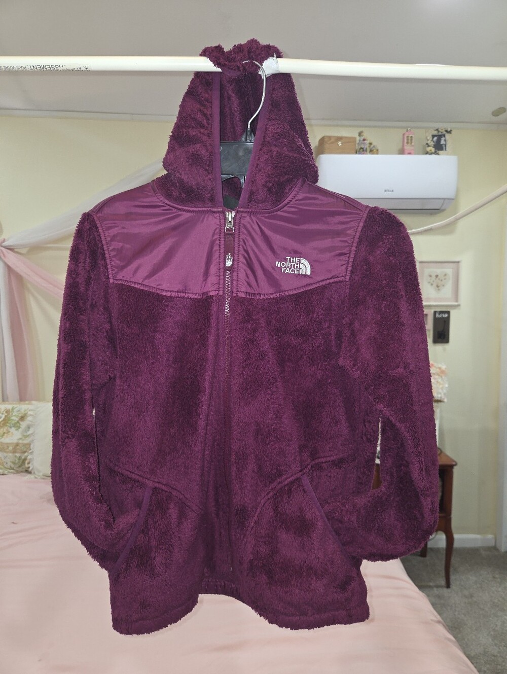The North Face Girls Full-Zip Oso Plush Hoodie in Plum Girls Size XL/18 - Picture 3 of 11